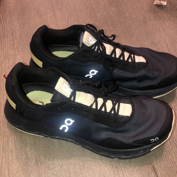 On Running Cloudnova form men’s size 8.5 black/cream - Picture 3 of 7